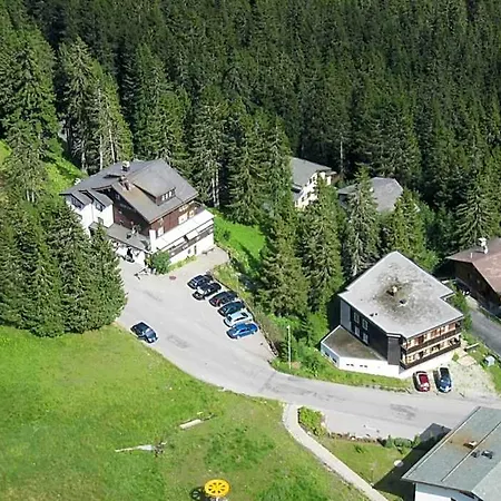 Hotel Arlenwald 3*