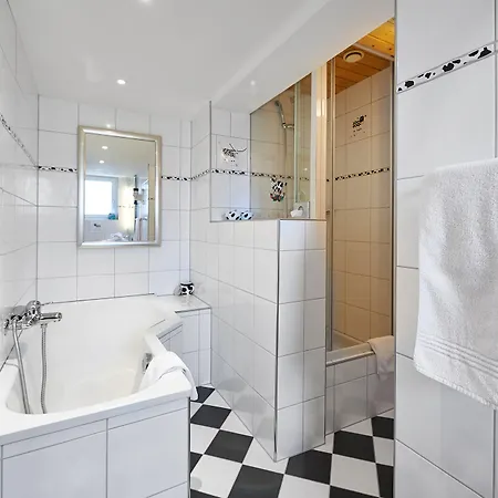 Arlenwald Szálloda 3*